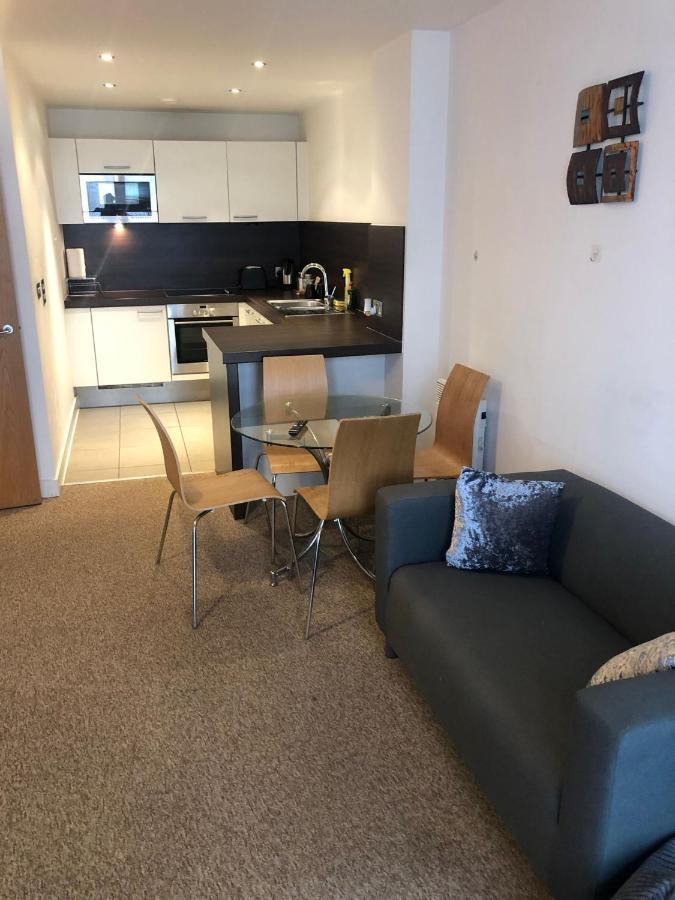 Lovely Serviced Apartment 2Min 2 City Center Manchester Exterior photo